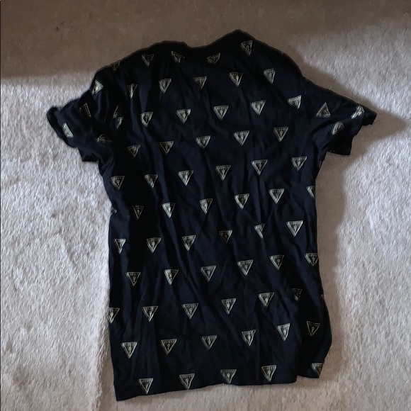 GUESS tee - Picture 3 of 3
